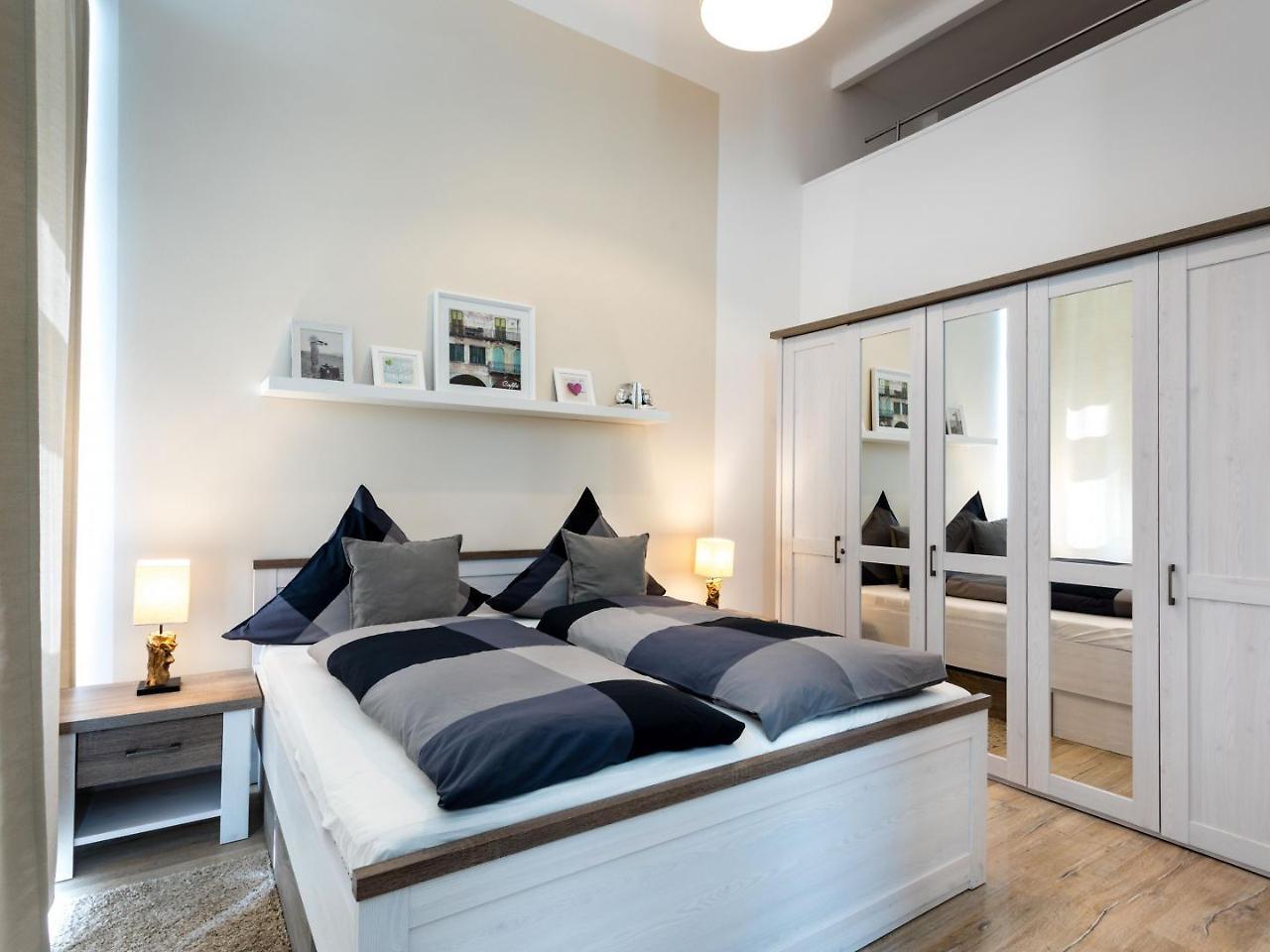 The Goethe Loft, 2 Bedroom Up To 5 People Berlim Exterior foto